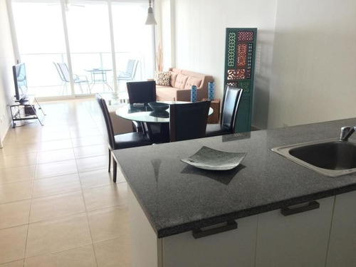 Imagen 3 de 14 de Venta De Apartamento En Waters On The Bay, Av Balboa 20-5867