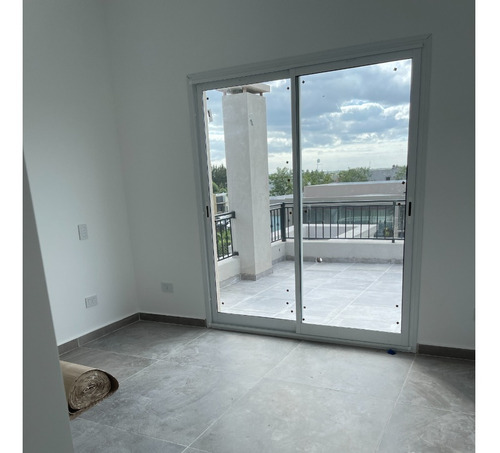 Imagen 16 de 26 de Excelente Casa En Venta 5 Ambientes En San Matías Con Dependencia De Servicio!