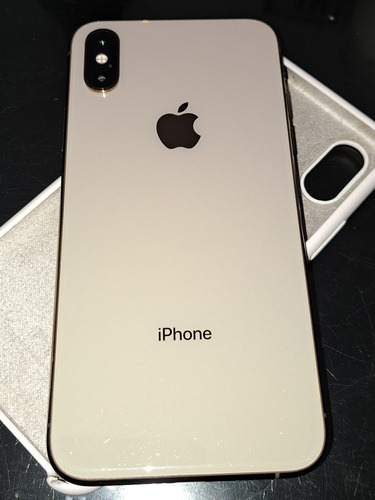 iPhone XS