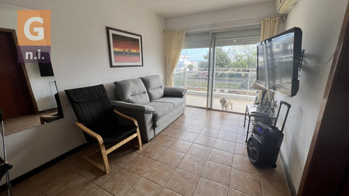 Imagen 10 de 14 de Apartamento En Piriápolis (piriápolis Centro) Ref. 5542