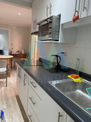 Casa En Venta De 3 Dorm. En Valdivia