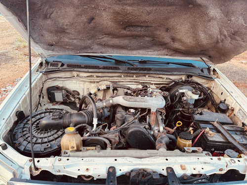 Toyota Hilux 2.5 Cab. Dupla 4x4 4p