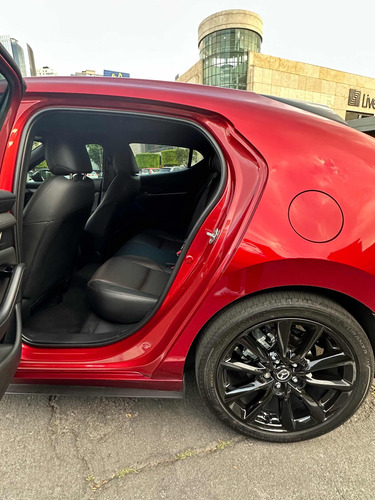 Mazda Mazda 3 2.5T Signature Hatchback At