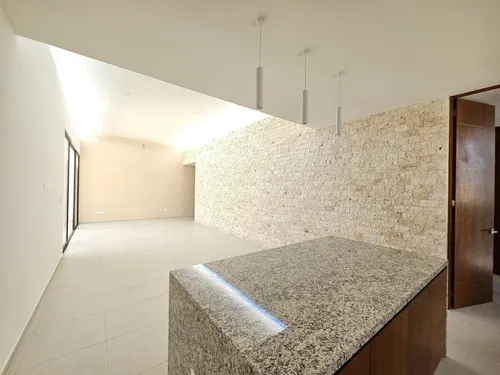 ¡una Planta! Casa En Venta En Zona Country Al Norte De Mérida