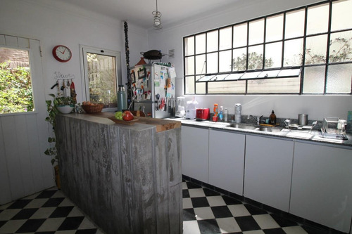 Imagen 14 de 22 de Casa Ph En Venta - Florida Mitre/este