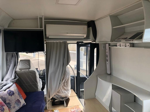 Imagem 7 de 14 de Motorhome Mercedes-benz