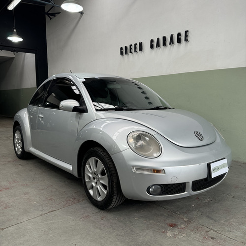 Volkswagen New Beetle 2.0 Luxury