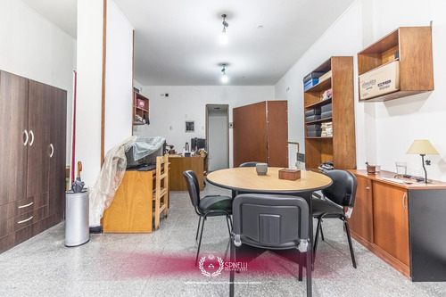 Local · 98m² · Oportunidad Inversión Apto Todo Rubro A Metros Avenida Entre Ríos