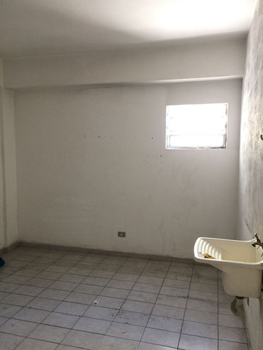 Sala Comercial Localizada No Centro Em Diadema - V-30149