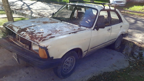 Volskwagen 1500. 1987 Sedan