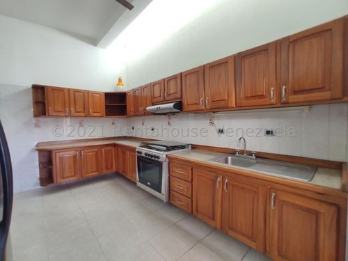 Imagen 8 de 27 de Urbanizacion Barrio Sucre Casa Quinta Maracay, Vp 22-11048 Vanessa Puerta 0412-4625364