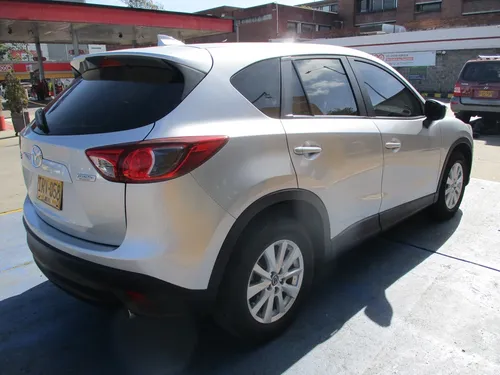 Mazda CX-5 TOURING 4X2 2000CC AT AA
