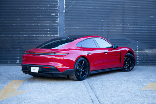 Porsche Taycan 2024
