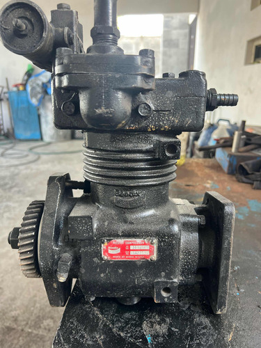 Compresor De 5.9 Cummis De Un Pistón
