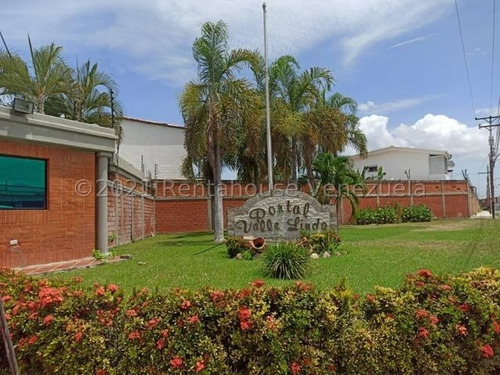 Imagen 6 de 27 de Jorge Sayegh, Vende Hermoso Town House #22-13404