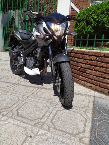 Bajaj Rouser Ns 200