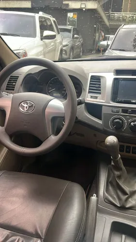 Toyota Fortuner 2.7l 4x2