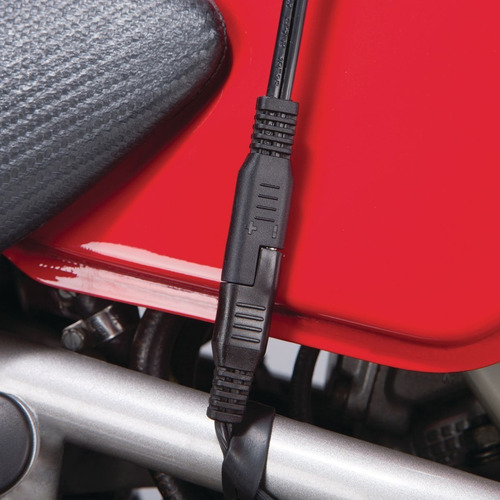 Cargador Y Mantenedor De Batería De 12v