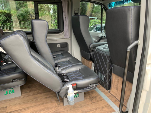 Sprinter Executiva 515 - 18 Lugares