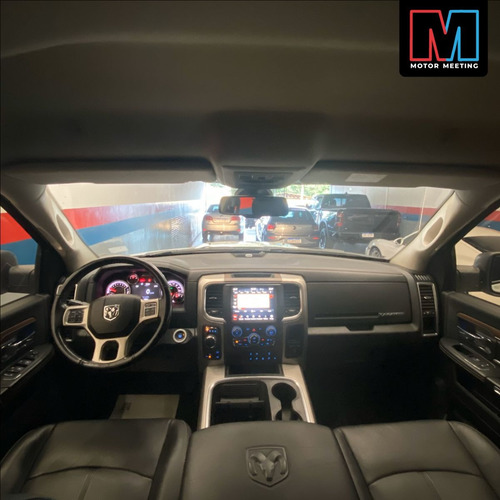 RAM Ram Classic 5.7 Laramie Cab. Dupla 4X4 Aut. 4P