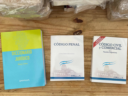 Diccionario + Penal + Código Civil Y Comercial. 3 Libros