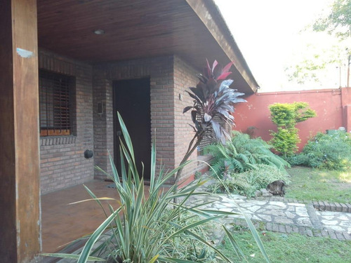 Imagen 3 de 7 de Casa Chalet - Ituzaingó Norte - Venta - 5 Ambientes - Próximo A Santa Rosa Toma Menor Valor