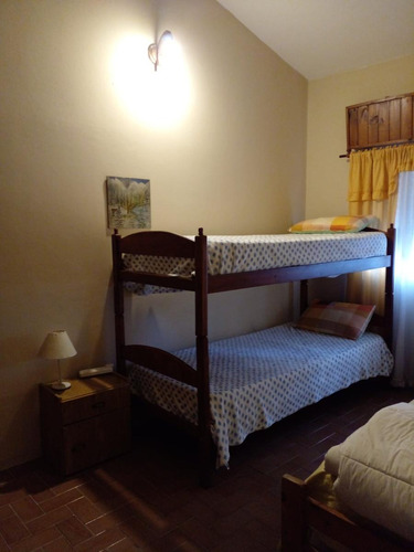 Casa En Venta - 3 Dormitorios 1 Baño - 414mts2 - Departamento - Mar Del Tuyú