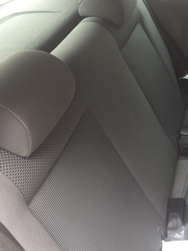 Imagem 3 de 7 de Volkswagen Fox 2010 1.0 Vht Trend Total Flex 5p 1543 Mm