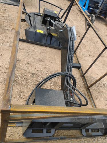 Desvaradora De Brazo Para Minicargador Con Brazo Movil.