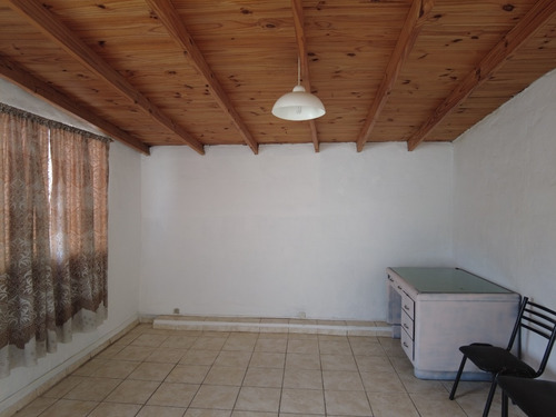 Imagen 8 de 14 de Casa Multifamiliar En Venta En San Andrés Sobre La Calle Salguero
