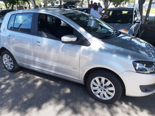 Volkswagen Fox 1.0 Vht Trend Total Flex 5p 2013