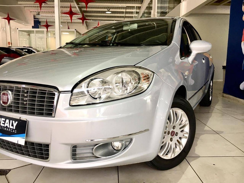 Fiat Linea 1.8 Essence 16v Flex 4p Automatizado