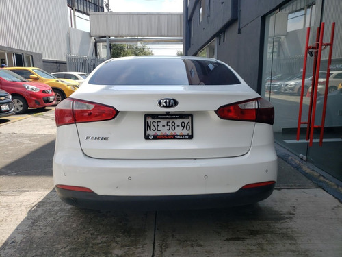 Imagen 4 de 15 de Kia Forte Ex Ta 2016