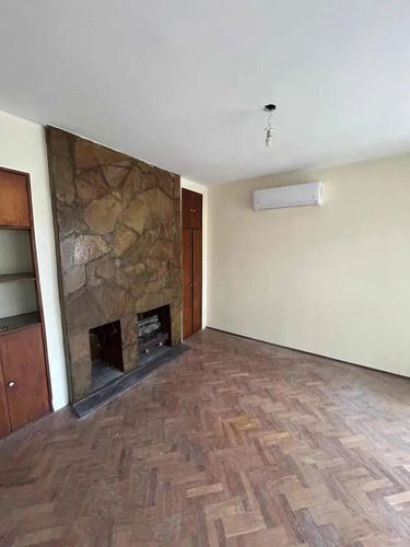 Alquiler Apartamento De 2 Dormitorios De Goes Con Terraza Y Parrillero