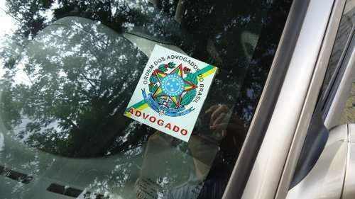 Dois Adesivos Advogado Com Faixa Para Uso No Vidro Do Carro