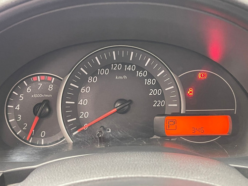 Imagen 11 de 15 de Nissan March Sense Ta 2016