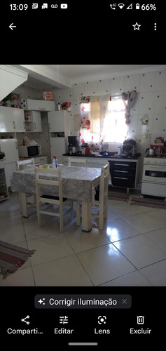 Imagem 4 de 9 de Casa De 4comodo E 2 Banheiros