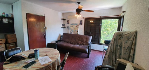 Imagen 2 de 16 de Departamento 3 Ambientes Por Escalera En Florida B Proximo A Panamericana-en Venta
