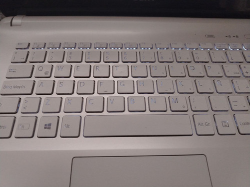 Laptop Vaio Svf14215clw Core I5 10gb Ram Ssd 512gb Windows11 Blanco (Usado)