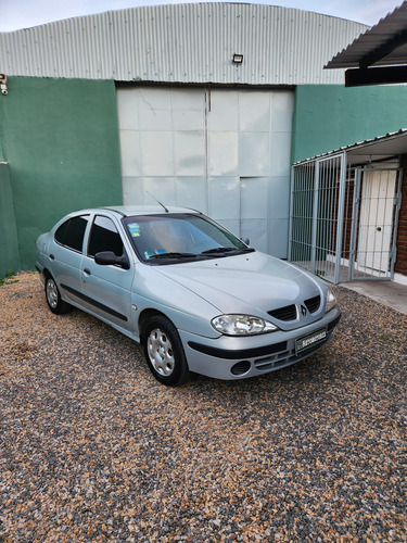 Renault Megane 1.6 Tric Pack