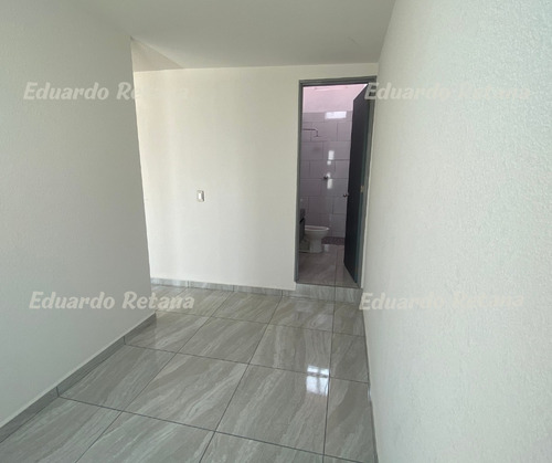 Amplia Casa En Pachuca, 132 M² De Construcción Y Vestidor En Recámara Principal