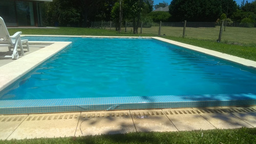 Imagen 2 de 5 de Construcción De Piscinas En Hormigón Proyectado