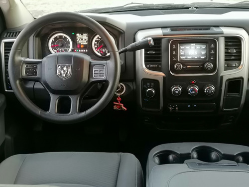Imagen 8 de 15 de Ram 2500 Heavy Duty 4x4 2015 Crew Cab