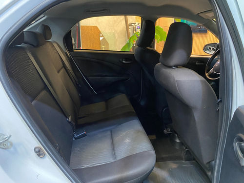 Toyota Etios 1.5 Sedan X