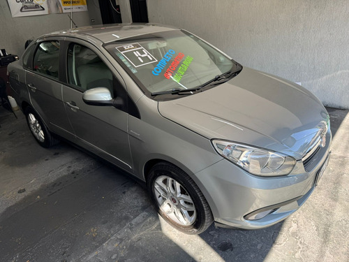 Fiat Grand Siena 1.6 16v Essence Flex Dualogic 4p