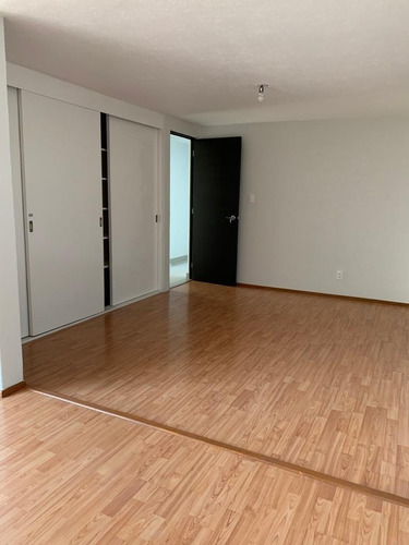 Imagen 16 de 20 de Venta De Casa Remodelada!!! En Colonia Santa Cecilia De 237m
