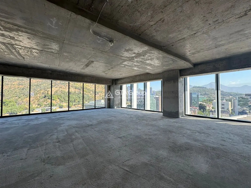 Arriendo De Planta Completa 1123 M2 En Almirante Pastene