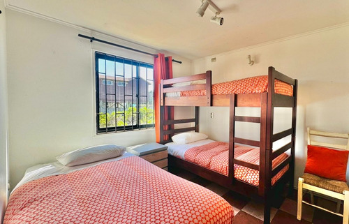 Casa En Laguna De Zapallar En Venta, A Pasos De La Playa
