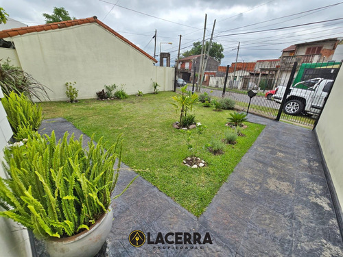 Casa 4 Ambientes En Villa Ballester