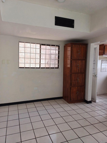 Casa Sola En Renta En Paseos De Chihuahua I Y Ii, Chihuahua, Chihuahua